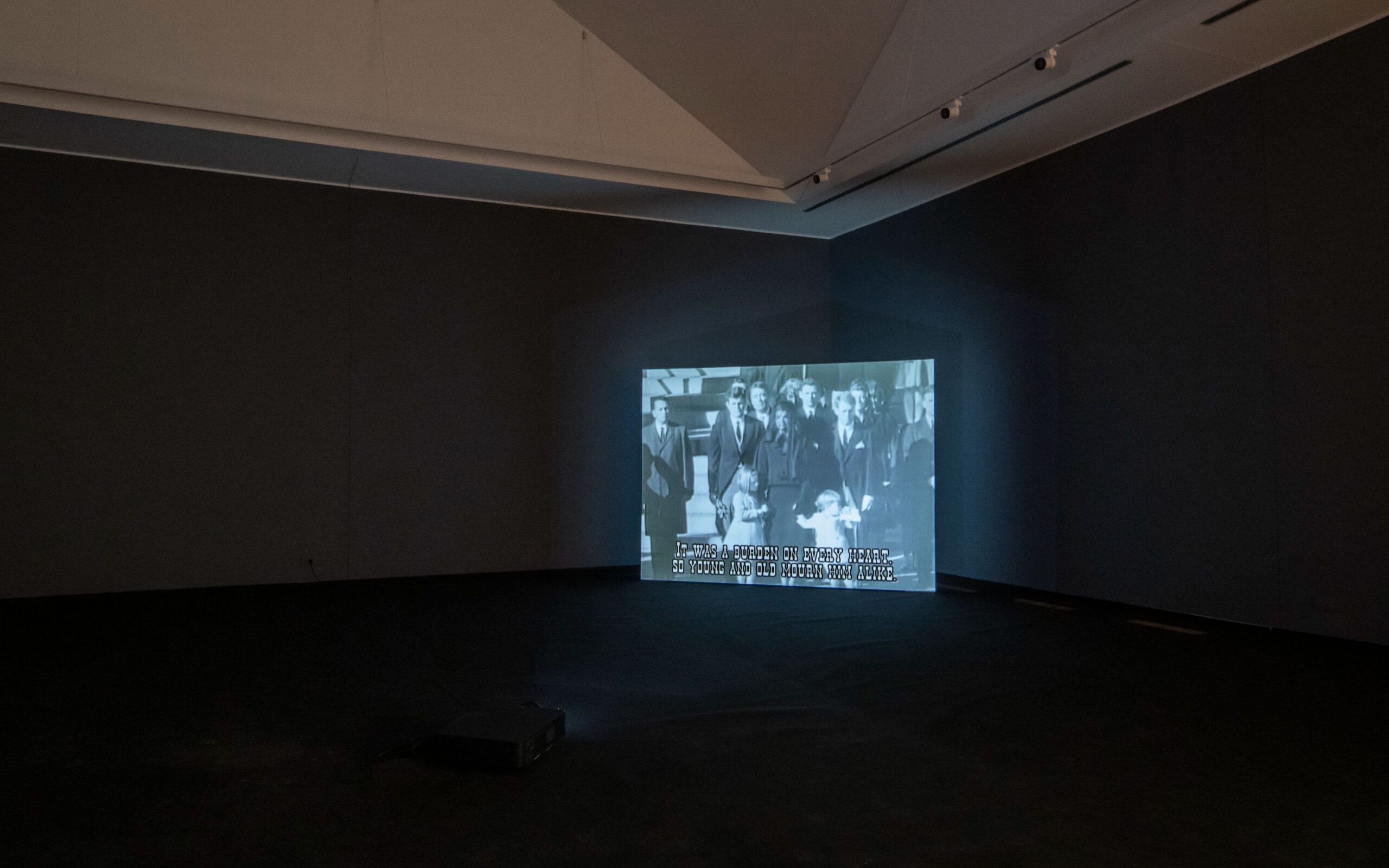 Javni razgovor povodom izložbe: JAVNE TAJNE Zorana Naskovskog